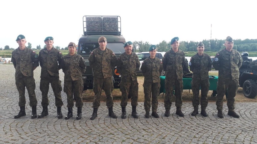 W Sandomierzu, Staszowie, Ostrowcu, Opatowie i Połańcu żołnierze zachęcali przez kilka dni do wstąpienia do sił zbrojnych [ZDJĘCIA]