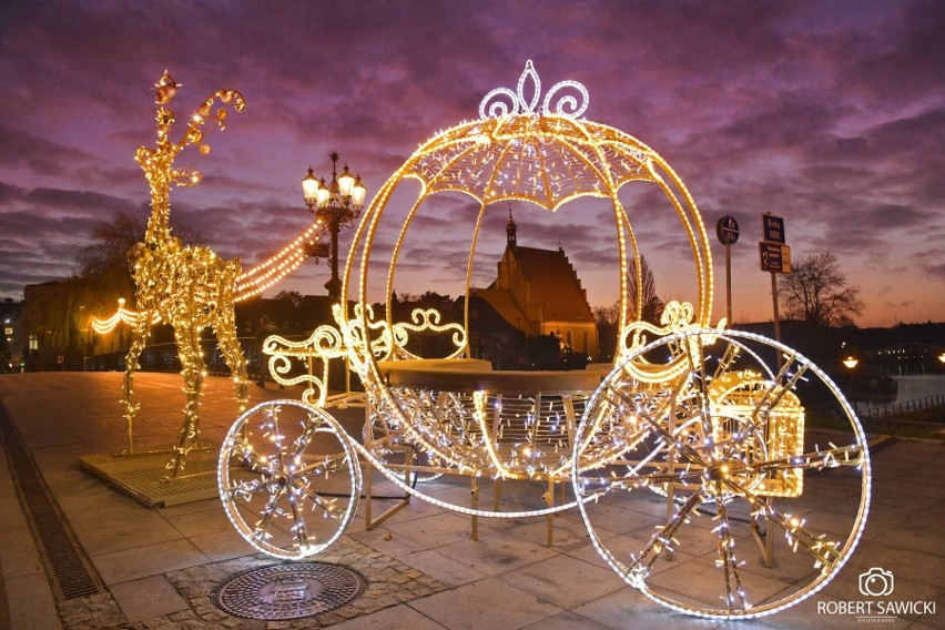 Toruń najpiękniej oświetlonym miastem? Trwa głosowanie na najlepsze miejskie iluminacje świąteczne