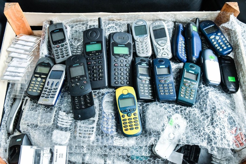 Stare telefony - te modele są teraz warte fortunę. Te modele telefonów są  poszukiwane przez kolekcjonerów | Gazeta Pomorska