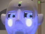 Najinteligentniejszy robot świata rozmawia w 30 językach
