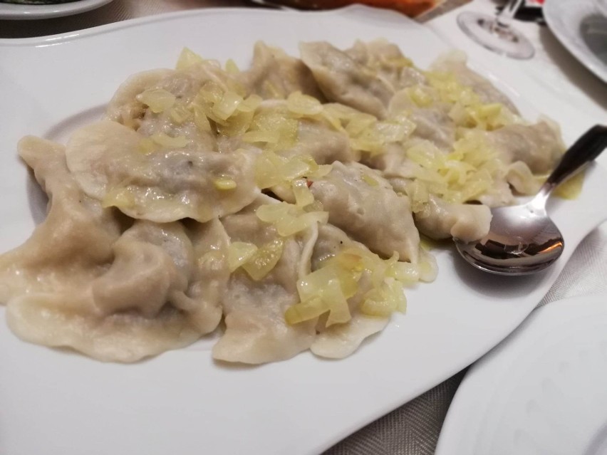 PIEROGI Z KAPUSTĄ i GRZYBAMI