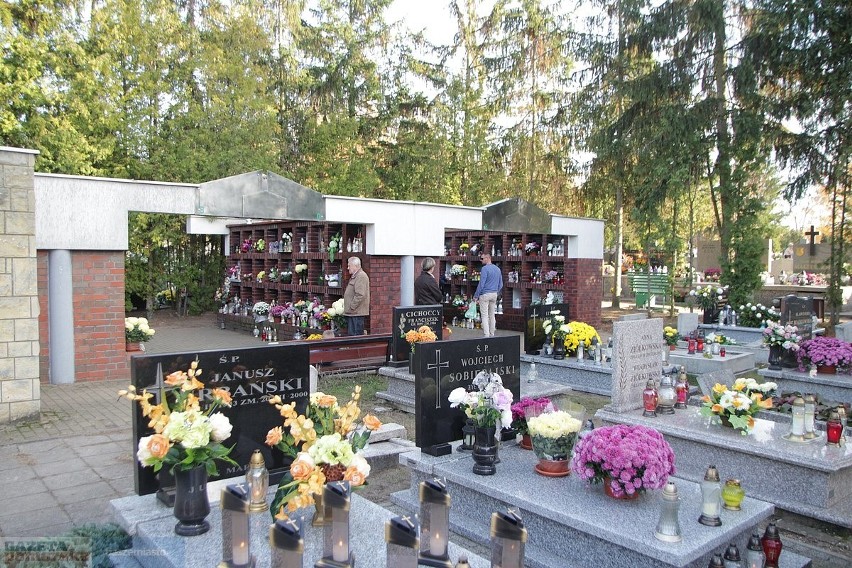 Dzień Zaduszny na cmentarzu przy al. Chopina we Włocławku....