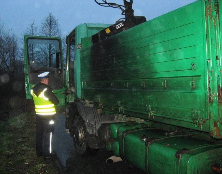 Policja poluje na kierowców ciężarówek. Działania Truck-Bus i Trzeźwy Poranek (zdjęcia)