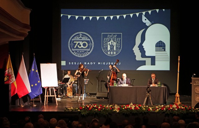 Uroczysta sesja Rady Miasta Grudziądza w obchody 730. rocznicy nadania praw miejskich