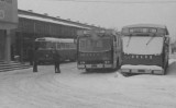 Zima stulecia we Wrocławiu. Śnieg zaczął sypać po świętach i zasypał miasto. Archiwalne zdjęcia