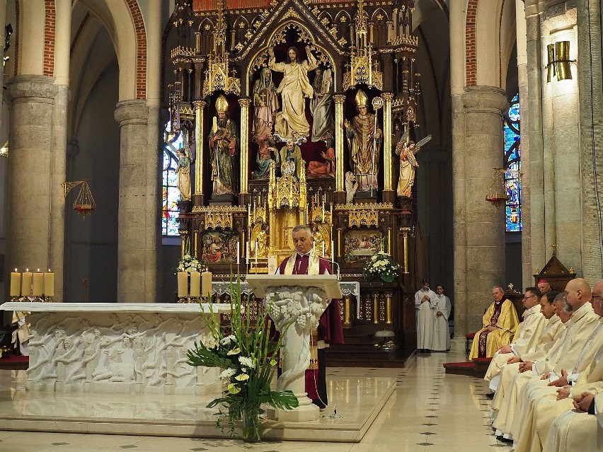 100 lat temu konsekrowano łódzką katedrę. Uroczystości w bazylice