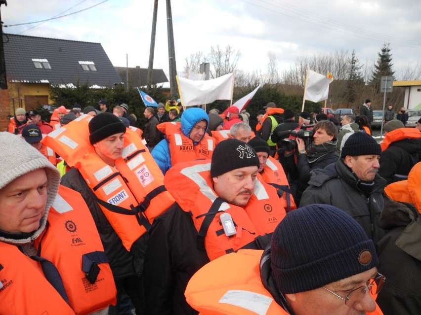 W piątek o godzinie 13 na drogę krajową nr 6 w Warszkowie...