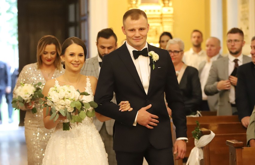 Daniel Adamiec w Kościele Garnizonowym w Kielcach poślubił...