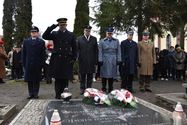 Uroczystość z okazji Narodowego Dnia Zwycięskiego Powstania Wielkopolskiego. Mieszkańcy uczcili pamięć generała Taczaka