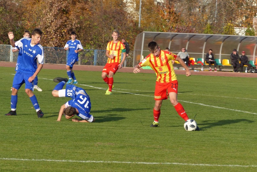 Piłkarze Korony Kielce pokonali Wisłę Kraków 8:1 w Centralnej Lidze Juniorów do 17 lat [WIDEO, ZDJĘCIA]