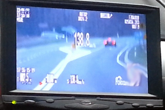 Kierowca audi jechał blisko 139 km/h w miejscu, gdzie obowiązuje ograniczenie prędkości do 70 km/h.