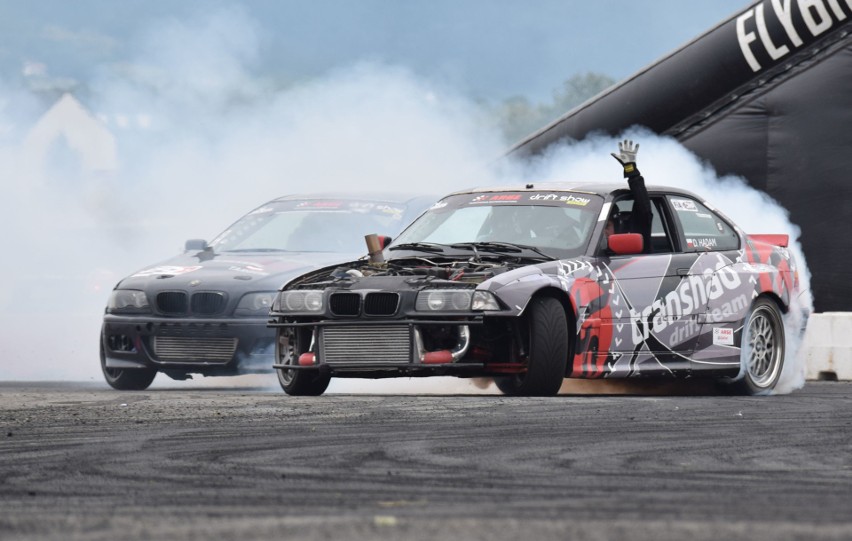 Główną atrakcją Lo-Stark Speedland były zawody Drift Show...