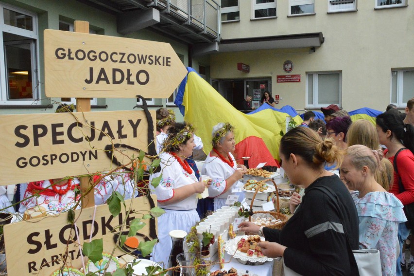 Myślenice. Spróbuj świata, czyli jak smakują Międzynarodowe Małopolskie Spotkania z Folklorem