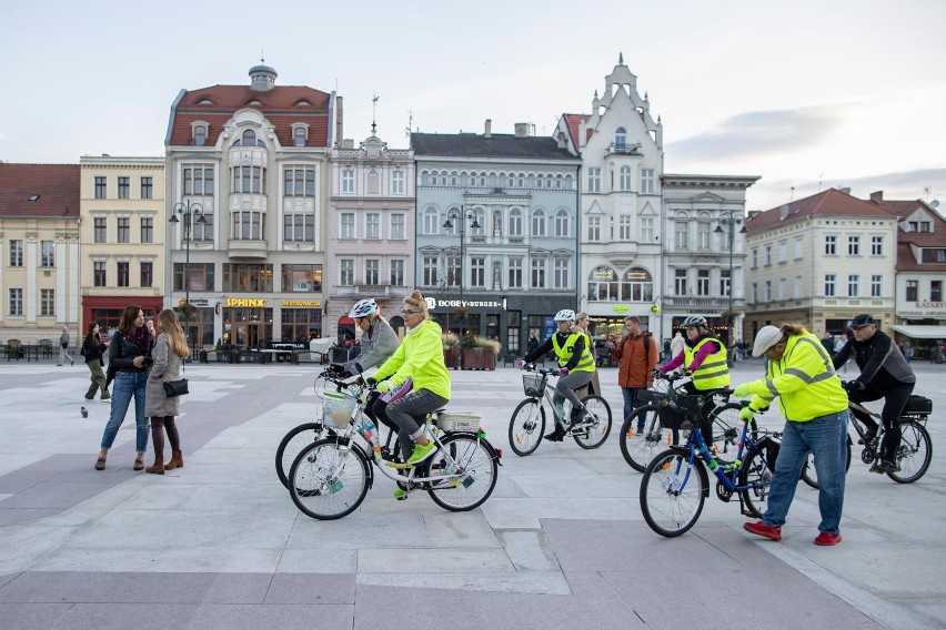 W piątek (30.09) rowerzyści z Bydgoskiej Masy Krytycznej...