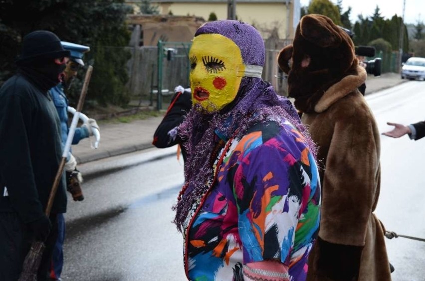 Żandary na Ławicy: Baba i dziad, ksiądz i kominiarz