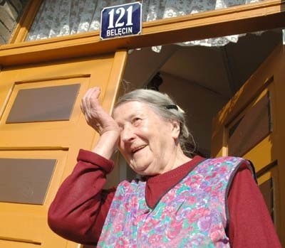Hanna Rękoś z niepełnosprawną córką Grażyną mieszka na stacji PKP w Belęcinie od 51 lat. Liczy, że gmina znajdzie jej inne mieszkanie.