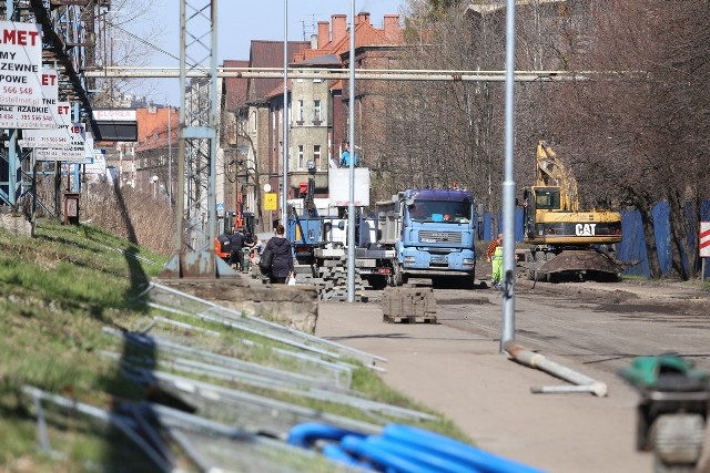 Remonty na drogach w Świętochłowicach. Przebudowa ulicy Metalowców.Zobacz kolejne zdjęcia/plansze. Przesuwaj zdjęcia w prawo - naciśnij strzałkę lub przycisk NASTĘPNE