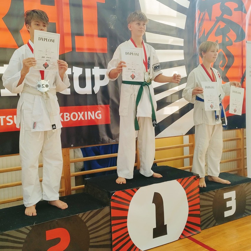 Ogromny sukces młodych zawodników Shiro Kyokushin Klub Karate. Aż 7 medali na turnieju Samuraj w Justynowie