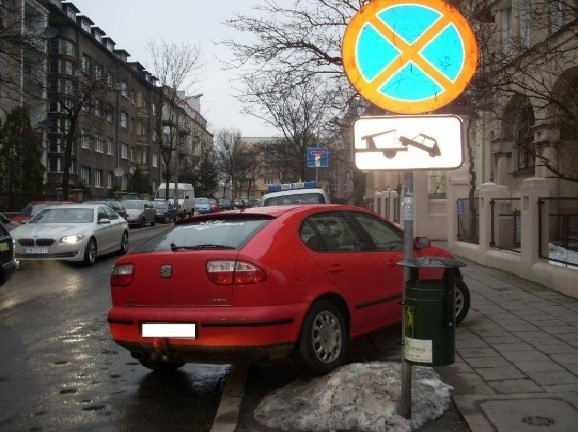 Nieprawidłowo zaparkowane auta. Zobacz mistrzów parkowania w Bydgoszczy [zdjęcia]