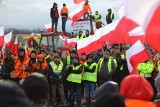 Wtorkowy protest rolników i myśliwych na DK 28 w Medyce pod Przemyślem [20.02., ZDJĘCIA, WIDEO]