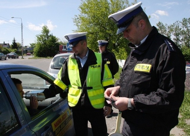 Policjanci sprawdzali między innym stan trzeźwości kierujących. 