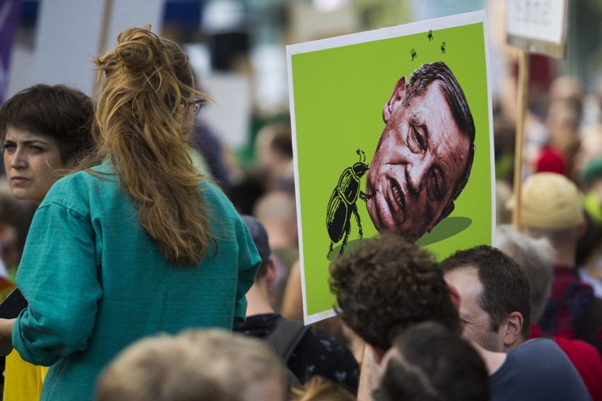 Sesja UNESCO odbyła się w cieniu protestów