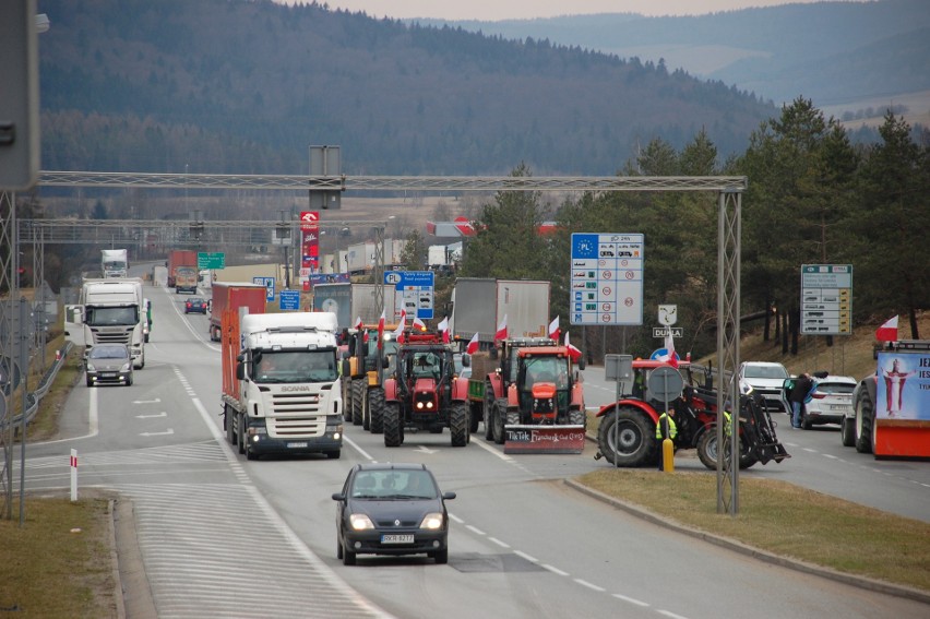 Protestujący rolnicy zablokowali przejście graniczne ze...