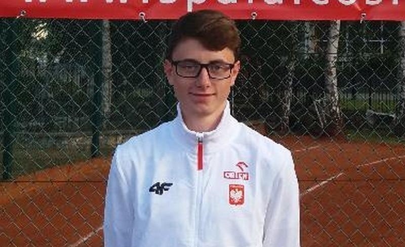 Adam Kołodziej z Sandomierza wywalczył złoty medal mistrzostw Polski juniorów na 2000 metrów z przeszkodami [ZDJĘCIA] 