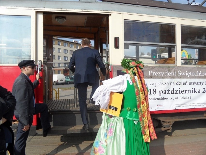 Muzeum Powstań Śląskich jest promowane w tramwaju