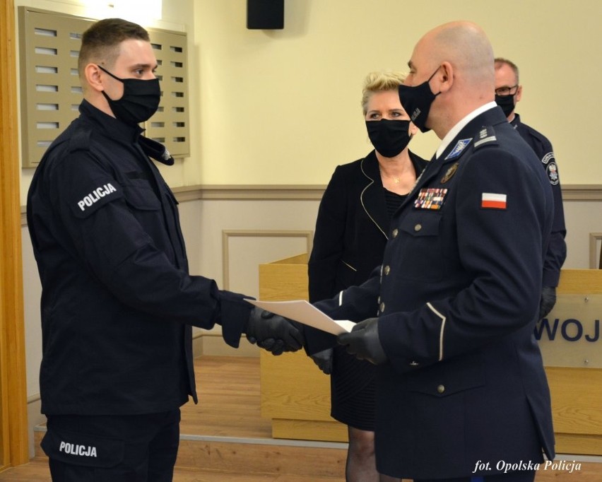 Ślubowanie w Komendzie Wojewódzkiej Policji w Opolu.
