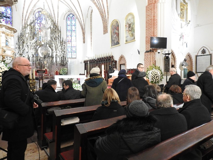 Pogrzeb śp. bp Stanisława Stefanka w łomżyńskiej Katedrze (zdjęcia)