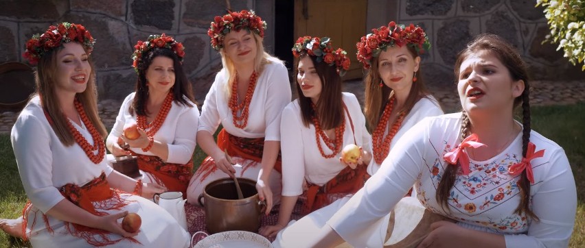 Zespół ,,Kolej na Łapianki” powraca z nową piosenką. Oto ,,Binduga Miłości”! (wideo)