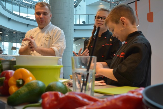 Gwiazdy Masterchef Junior gotują w bytomskiej Agorze