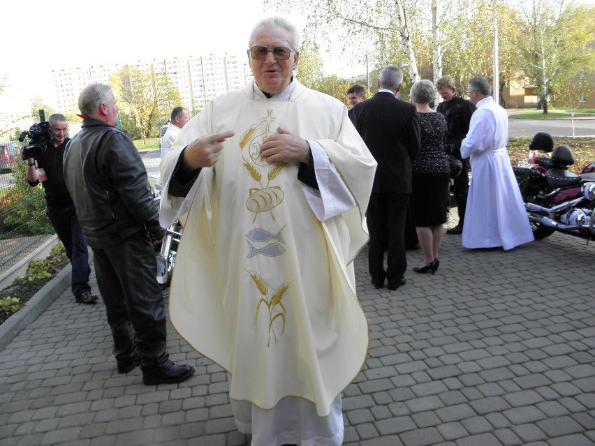 Arcybiskup Damian Zimoń wprowadził relikwie Jana Pawła II