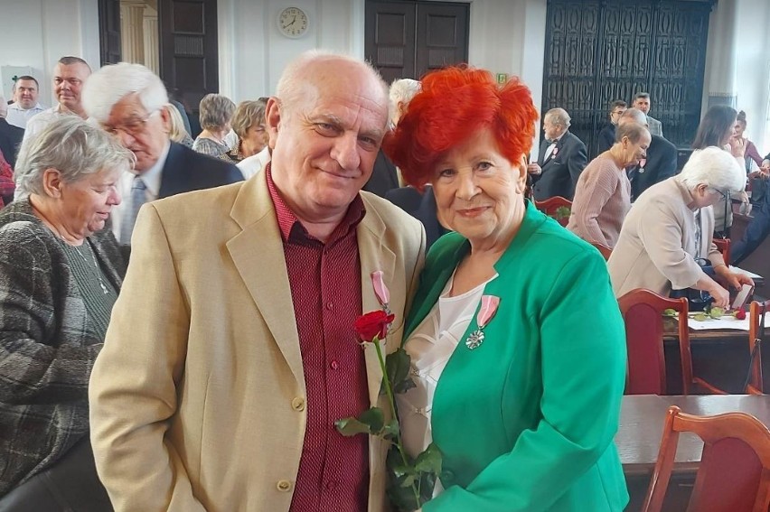 Janina i Jerzy Frontczakowie z kolei poznali się na prywatce...