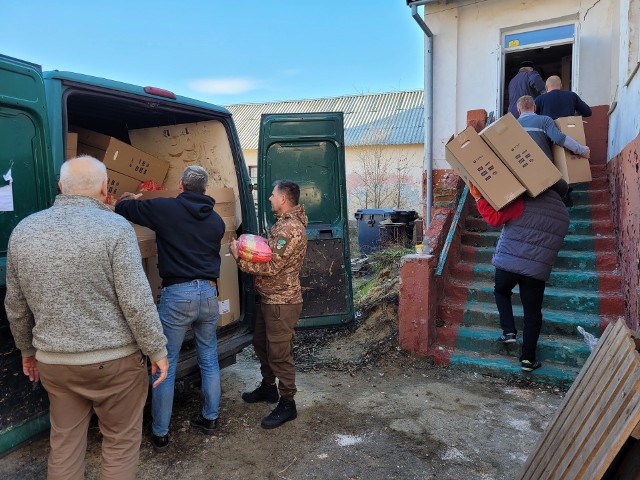 Transport z pomocą dla Białogrodu nad Dniestrem i żołnierzy na Ukraińskim froncie dotarł bezpiecznie do Ukrainy