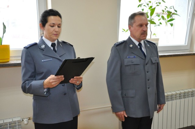 Szydłowiecka policja zaprasza na debatę o bezpieczeństwie. Na zdjęciu sierżant Marlena Skórkiewicz i aspirant sztabowy Dariusz Kalita.