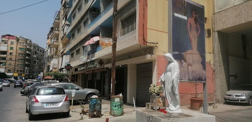 Ks. dr Szewczyk z Bejrutu. Bejrut po wybuchu wygląda, jakby przeszło tornado. Miasto jest kompletnie zniszczone. Relacja z miejsca tragedii