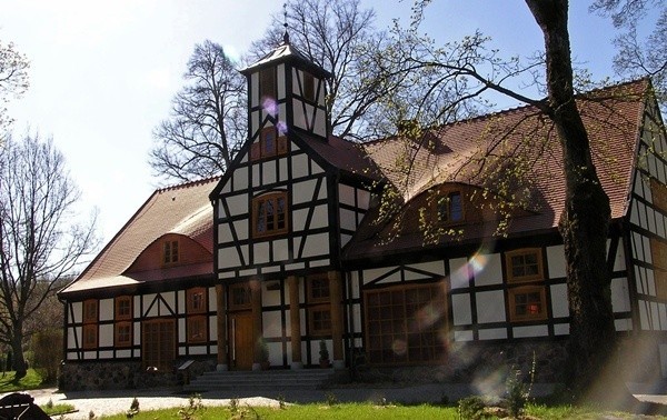 Centrum Edukacji Regionalnej w Warcinie.