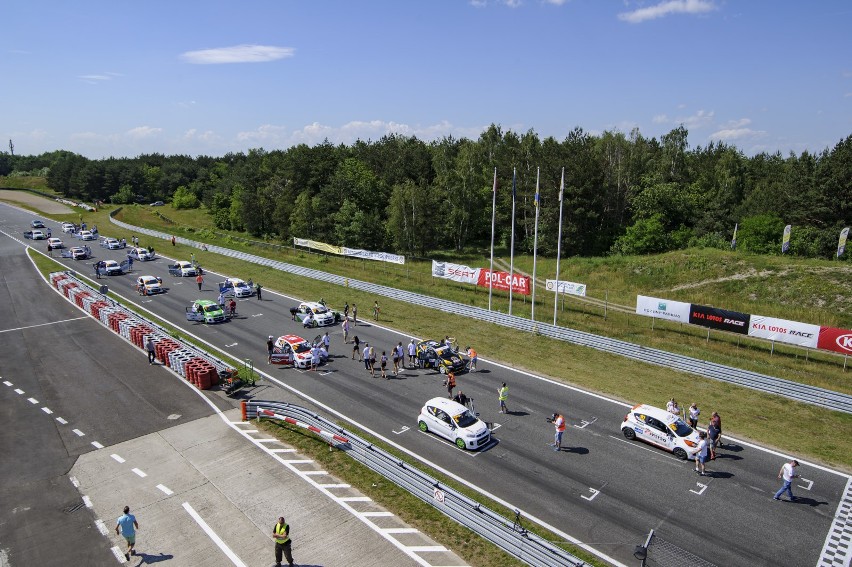 Trzecia runda Kia Lotos Race 2016 odbyła się na Torze...