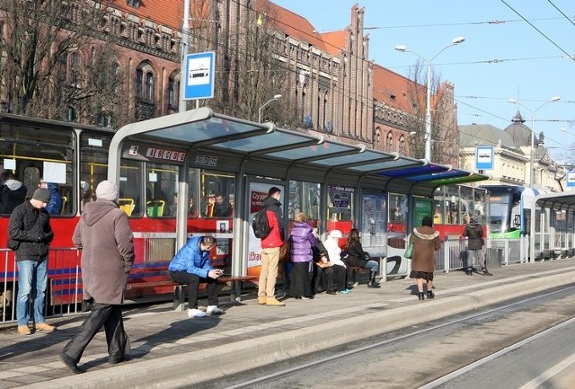 Wiaty, które pojawią się przy zmodernizowanym torowisku na Alei Piastów będą podobne do tych, które znamy z Bramy Portowej. 