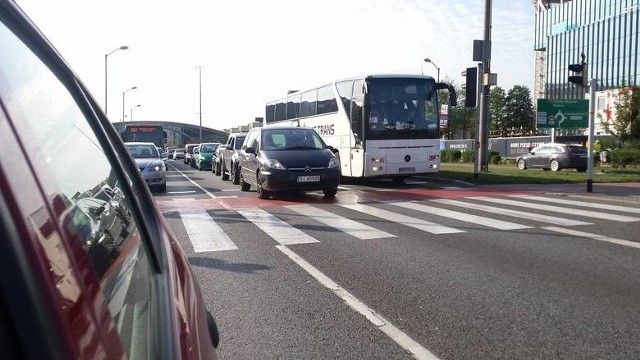 Wypadek w Katowicach: Tunel w kierunku Sosnowca zamknięty