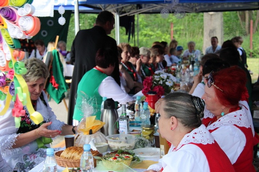 XI Festyn Folklorystyczny Chlebem i solą w Strzemieszycach...