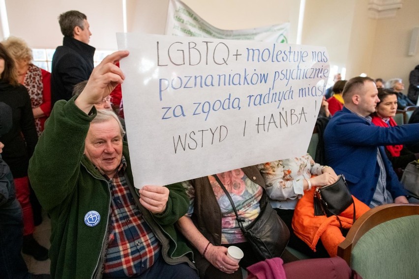 Poznańscy radni w lutym przyjęli Europejską Kartę Równości...