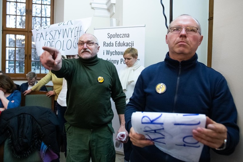 Poznańscy radni w lutym przyjęli Europejską Kartę Równości...