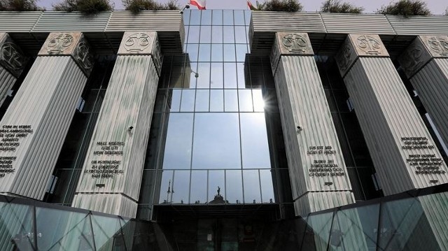 Komornik z Trzebnicy musi oddać zajęte pieniądze z odsetkami -zdecydował Sąd Najwyższy po latach sporów i skardze nadzwyczajnej  Prokuratora Generalnego.