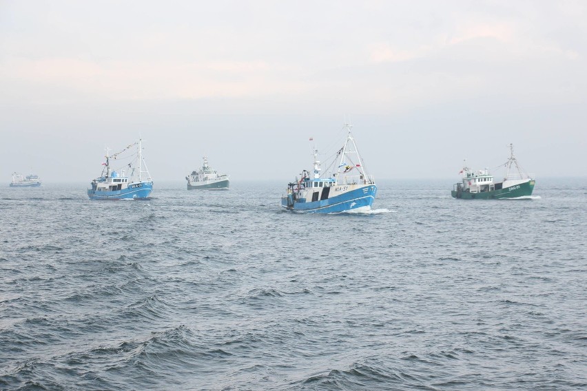 Protest rybaków. We wtorek 51 kutrów wypłynęło z portu w...