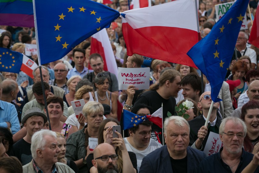 24 lipca 2017. Protest w obronie niezależności sądów na...