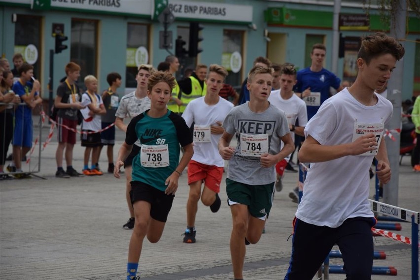 Bieg Złota Mila w Częstochowie. Najwięcej młodych zawodników ZDJĘCIA 