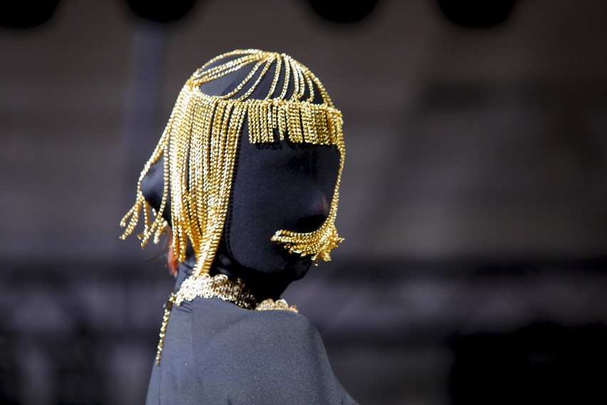 Black&Gold - Fashion Runway - pokaz biżuterii Colibra. Zobacz zdjęcia